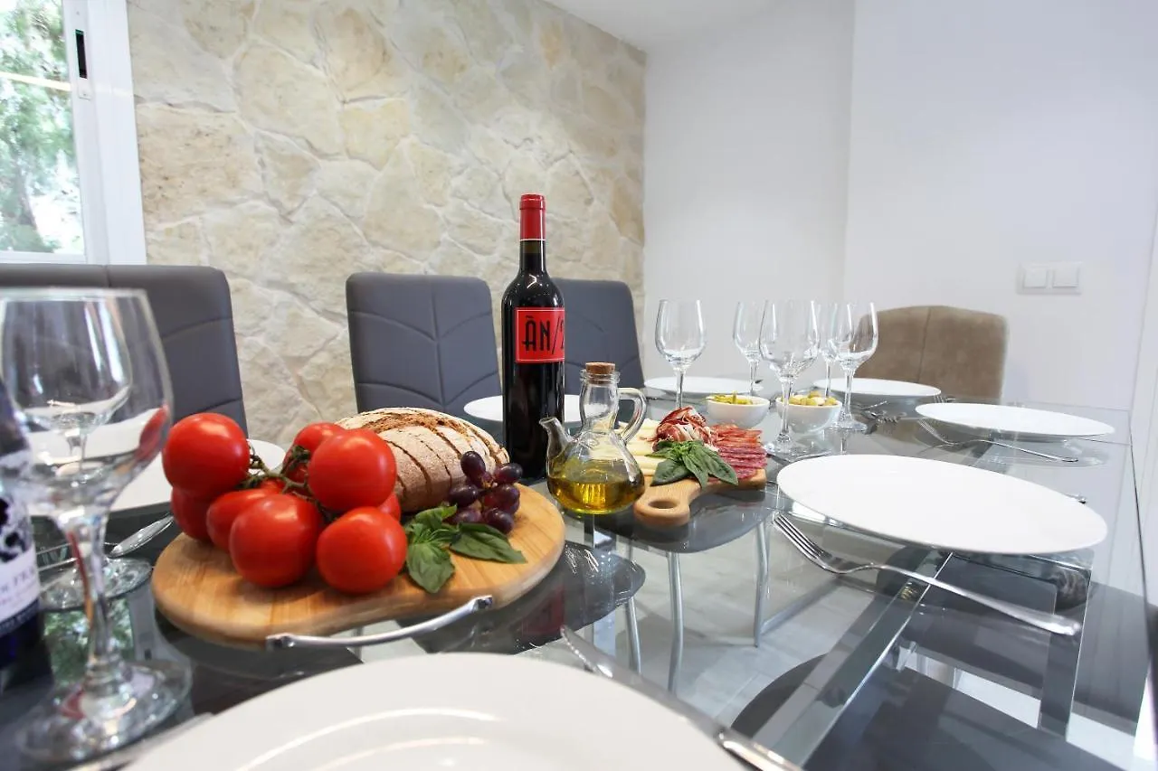 Tropical Garden, Villa With Pool Near The Beach Alcudia